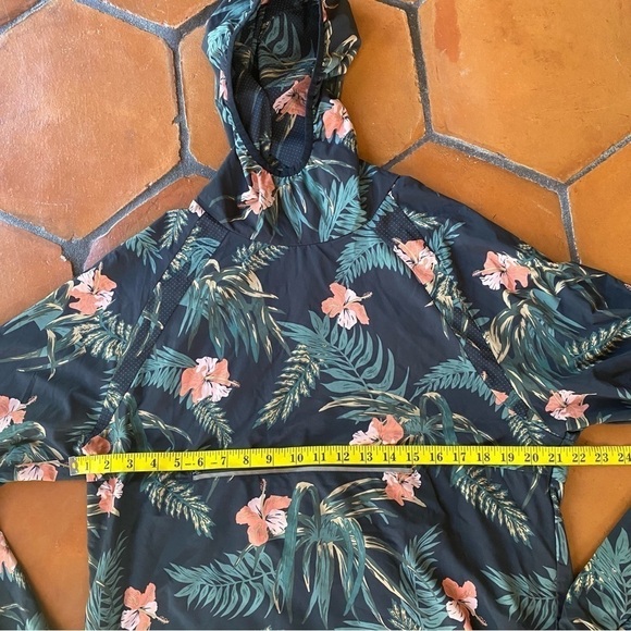 Spiritual Gangster Men's Ignite Anorak Jacket Hoodie Pullover Tropical Floral M - Picture 5 of 8